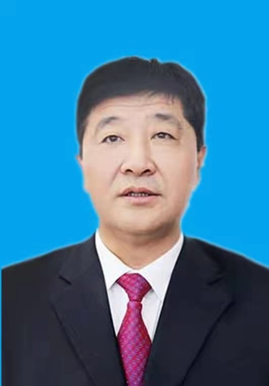 陈龙.jpg
